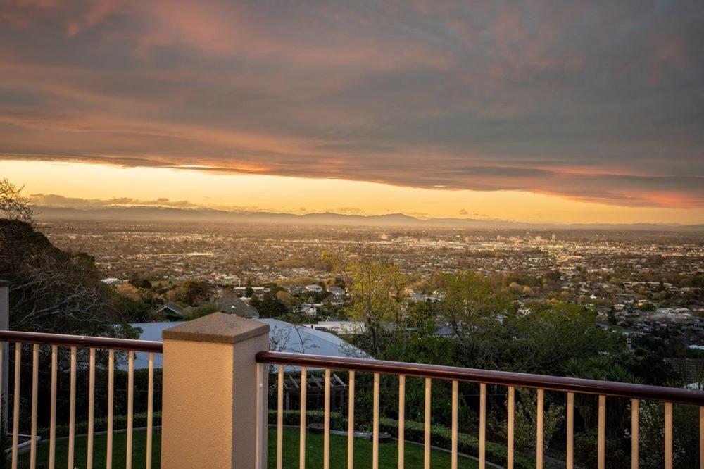 Hackthorne Gardens Luxury Accommodation Christchurch Bagian luar foto